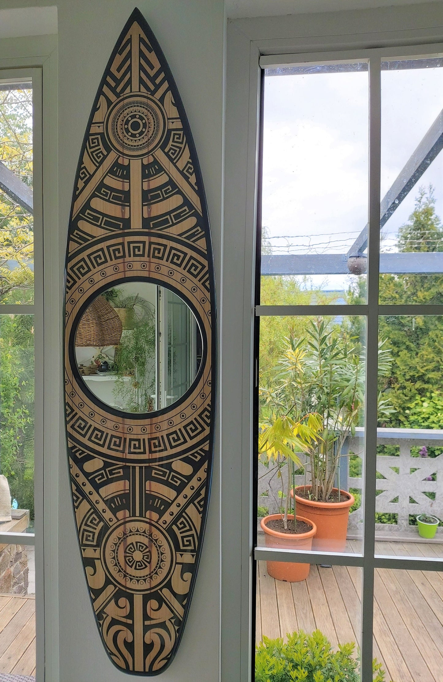 Round Wall Mirror in Wooden Surfboard-Shape Frame with Black Maori Pattern for Nautical Home Decor