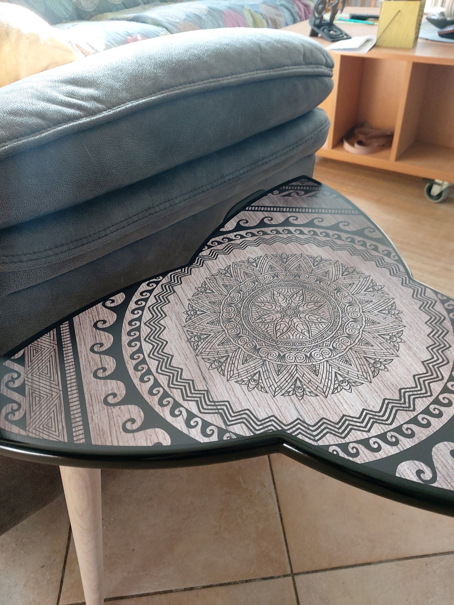 Triangle Wooden Coffee Table with Maori Style Ornament | Rustic Furniture