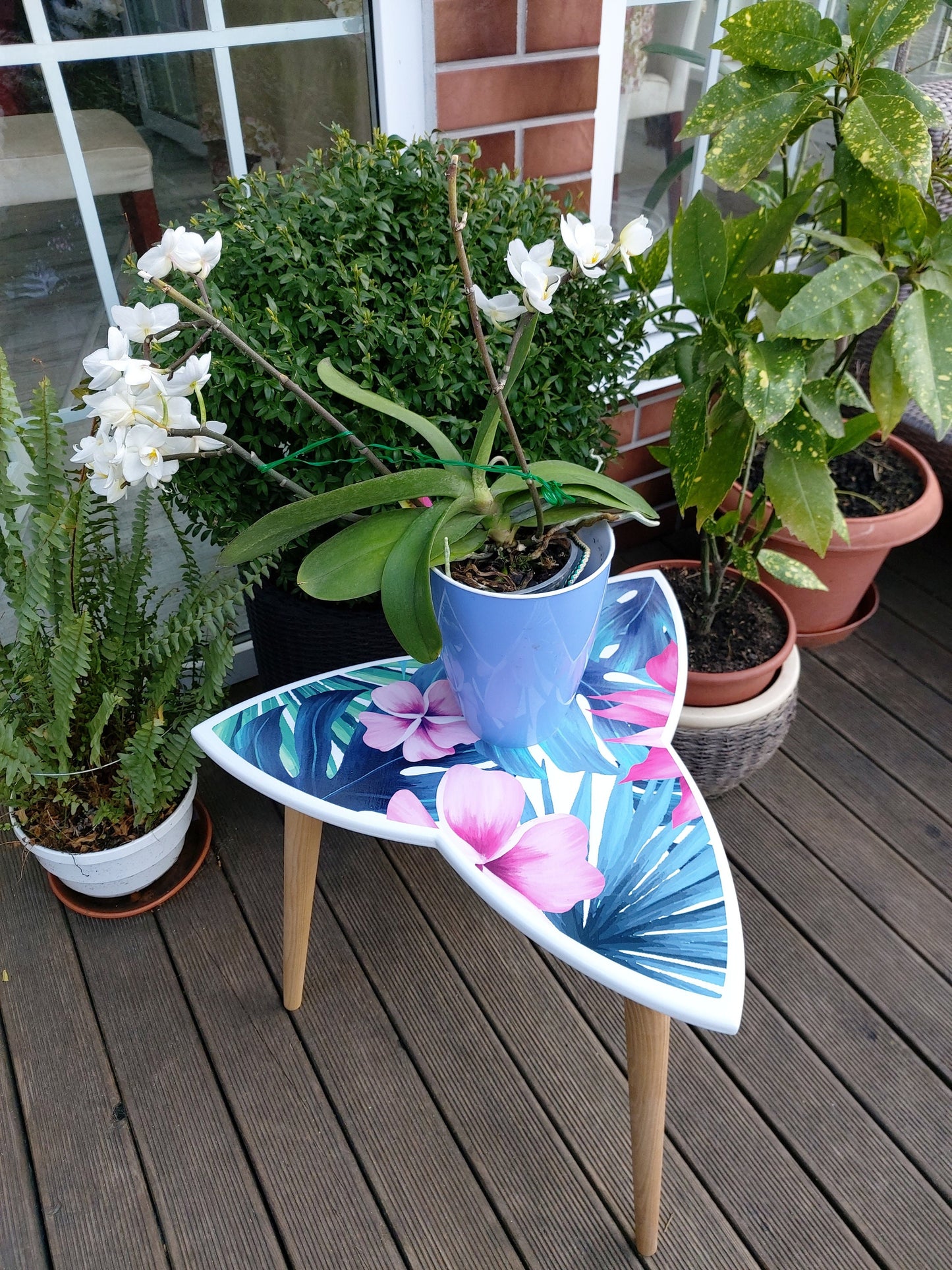 Tropical Wood Coffee Table with Palm Leaves and Pink Flowers Print