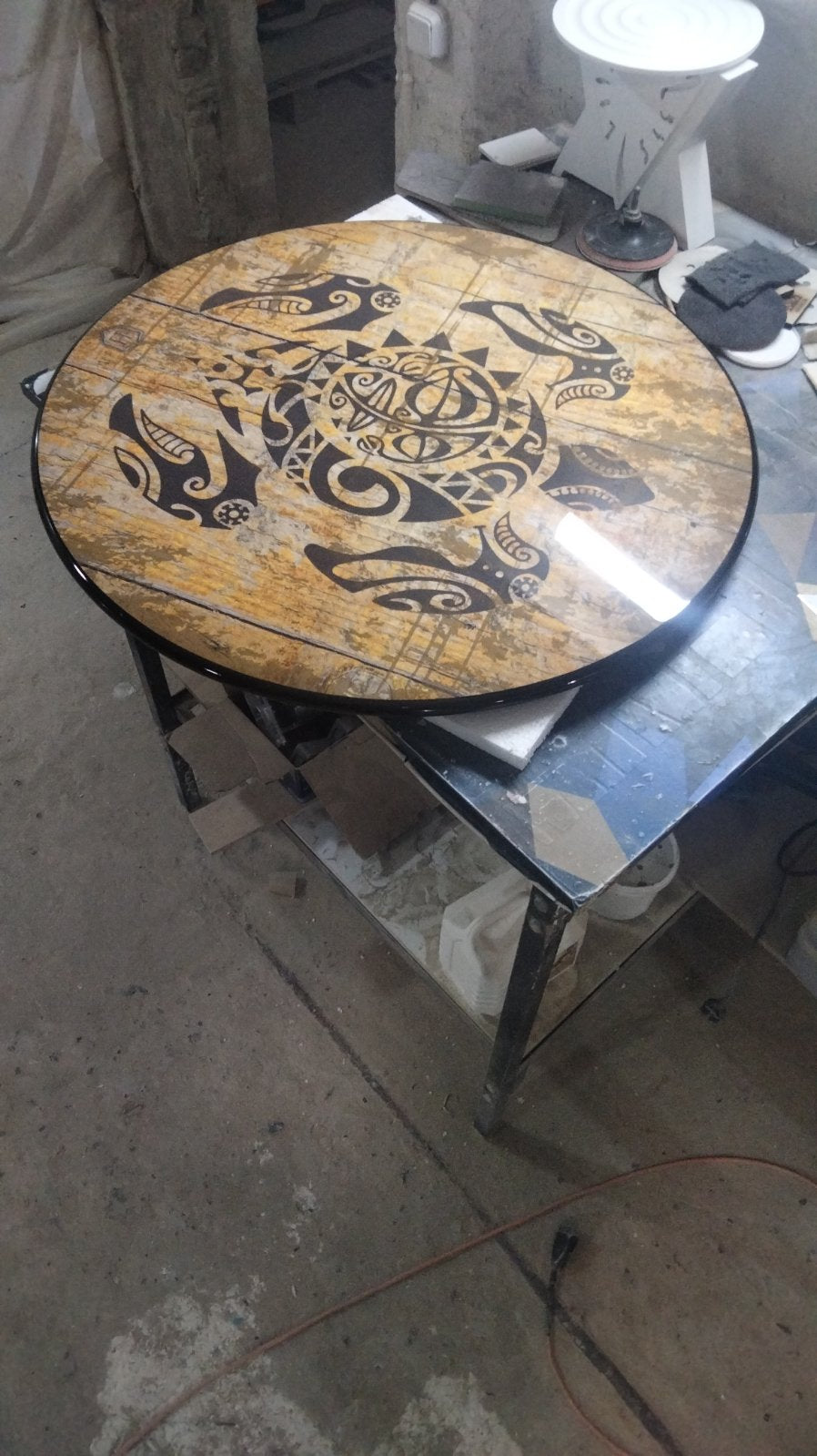 Round Vintage Coffee Table with Octopus