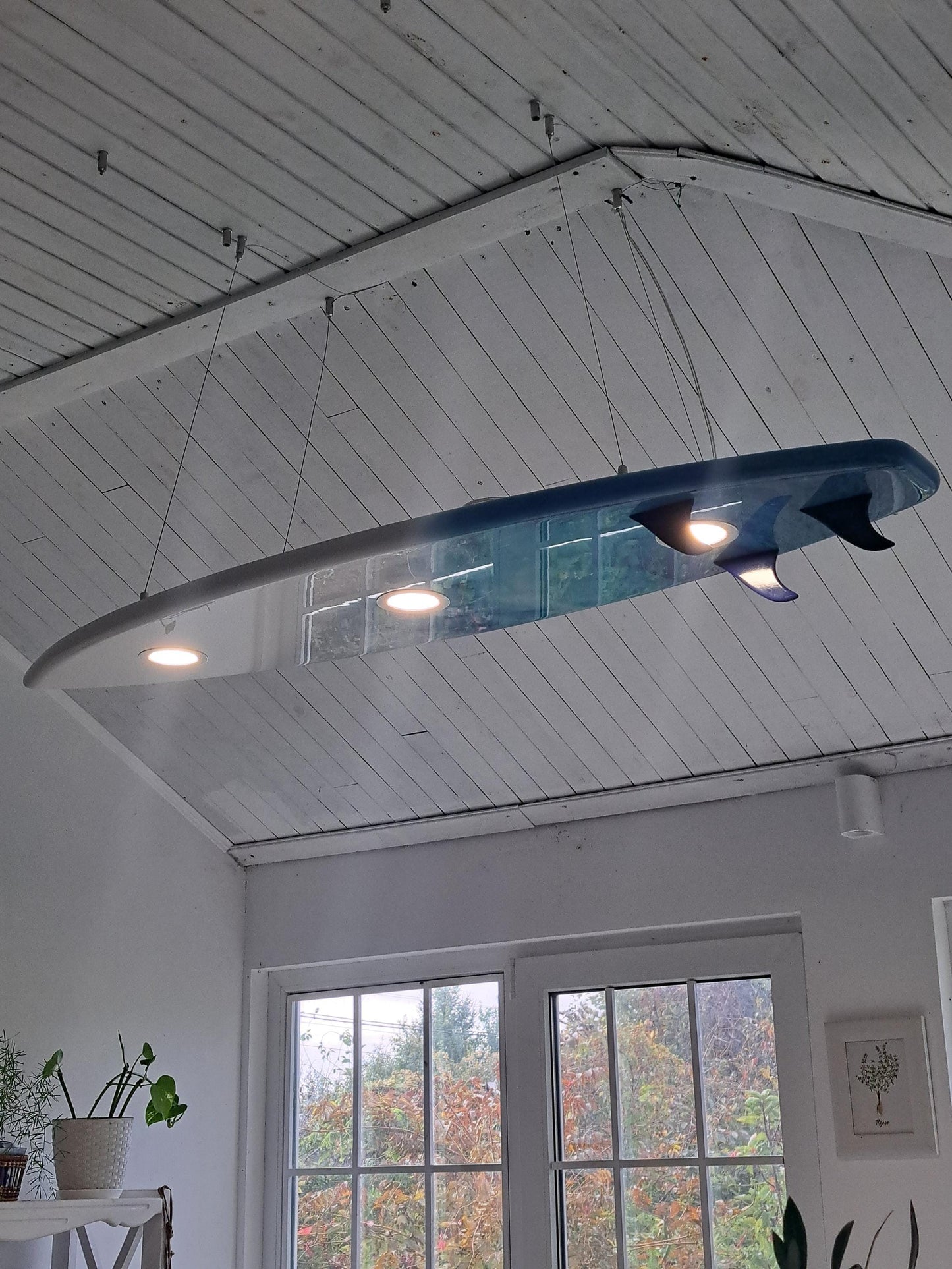 3 Fin Surfboard Pool Table Light – LED Billiard Light for Game Room