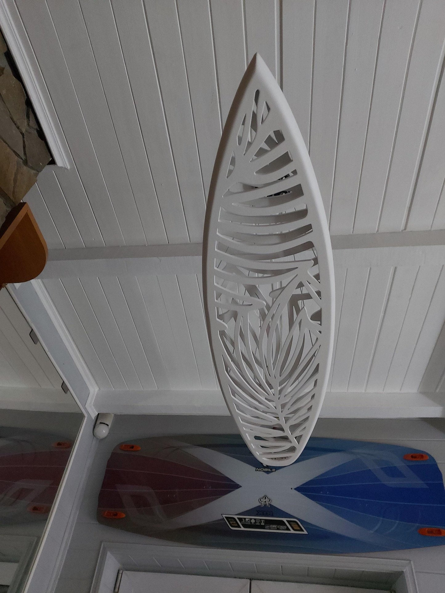 Palm Leaf LED Ceiling Light – Tropical Elegance in Motion