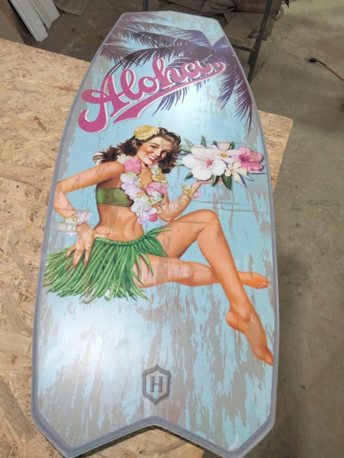 Hula Girl Surfboard Coffee Table – Vintage Hawaiian Aloha Style