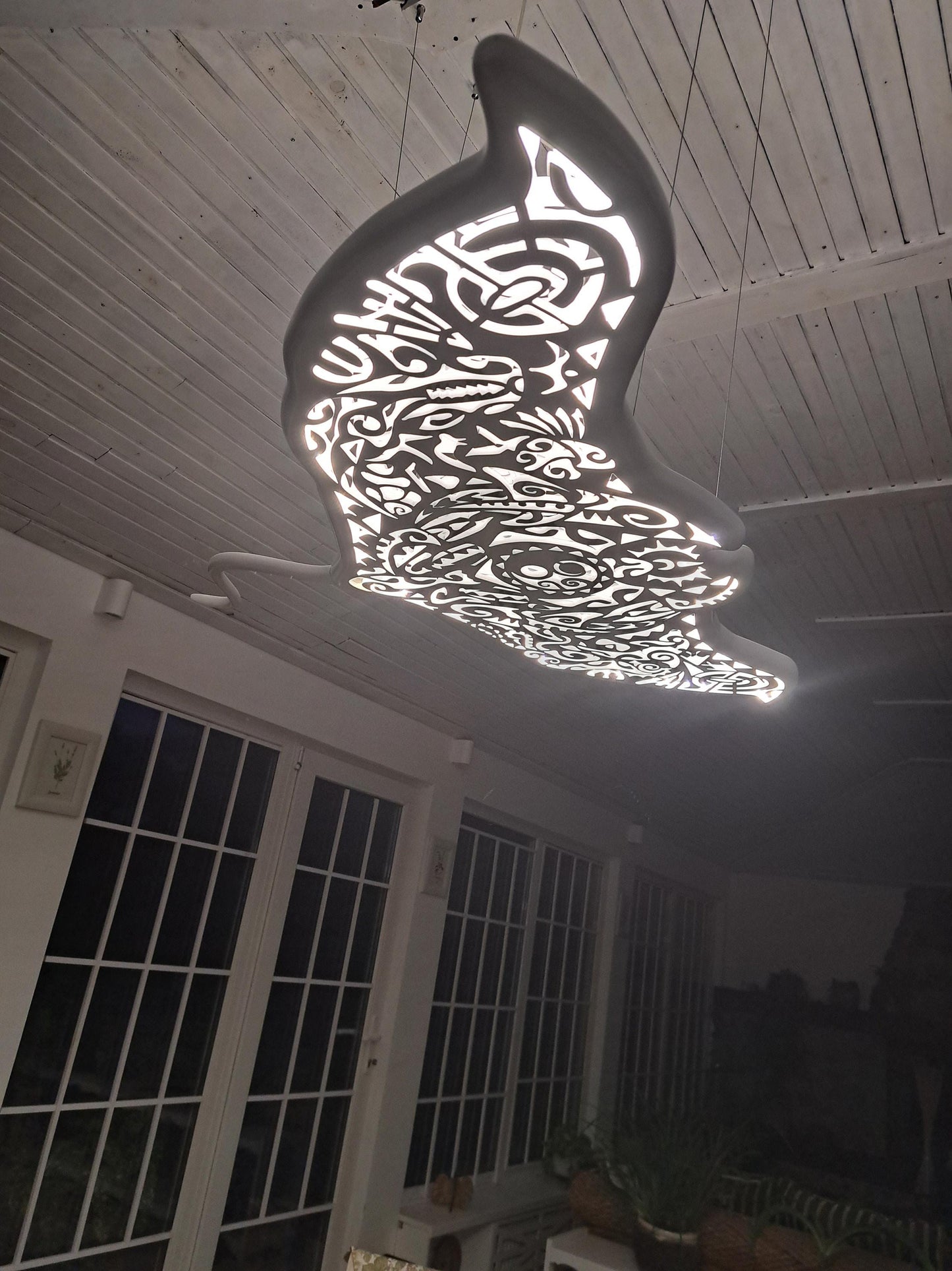 Manta Ray LED Ceiling Chandelier – Sculptural Ocean Statement Ligh