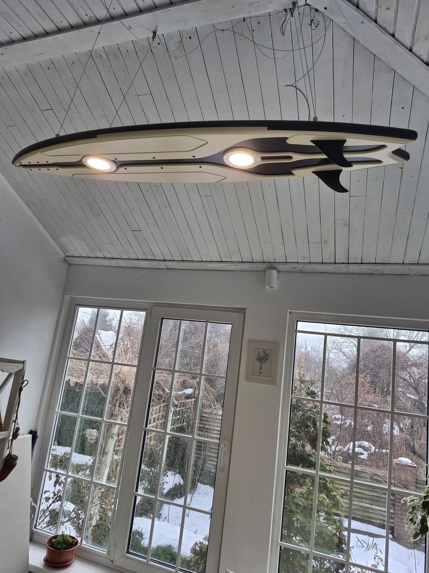 Futuristic Surfboard LED Ceiling Light – Modern Tech Design Statement Lamp