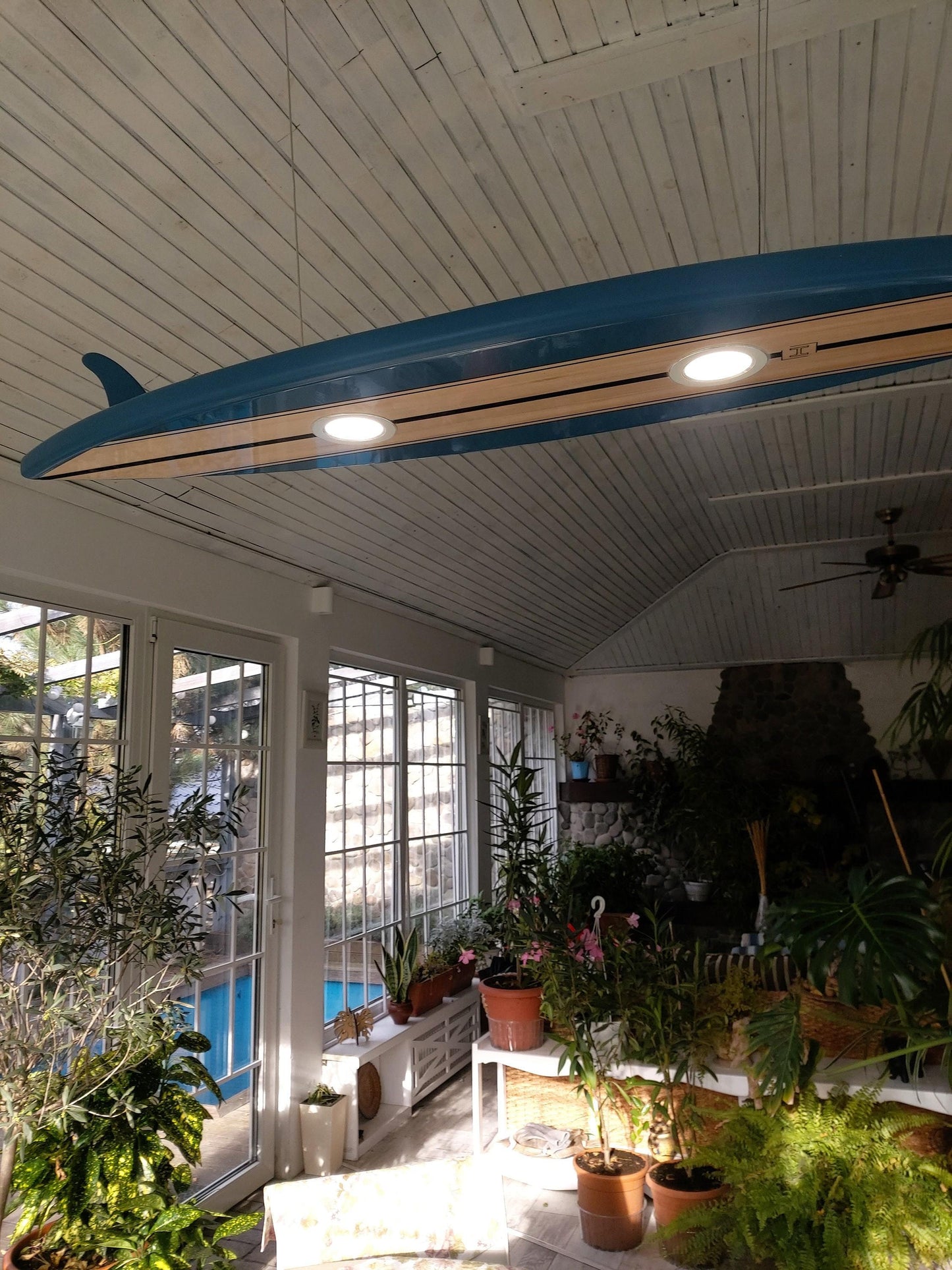 Surfboard Pool Table Light – LED Surfboard Ceiling Chandelier for Game Room & Coastal Decor