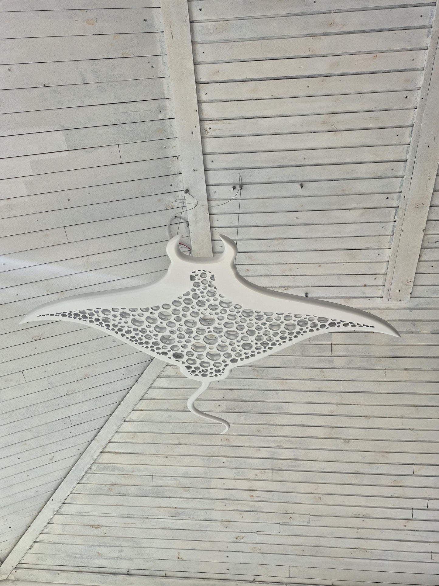 Manta Ray Ceiling Light – Ocean Sculpture LED Lamp Coastal Decor