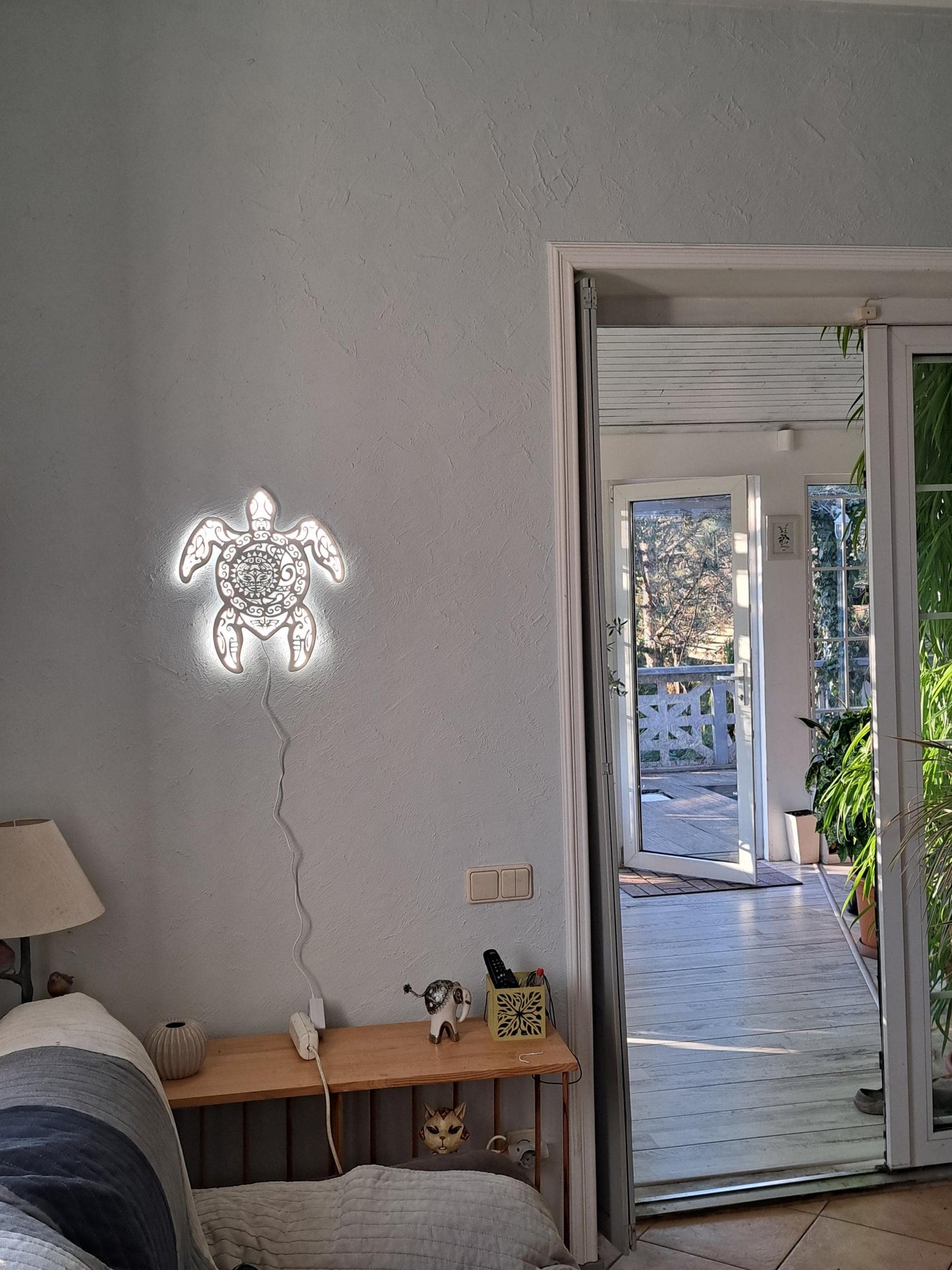 Maori Turtle LED wall lamp