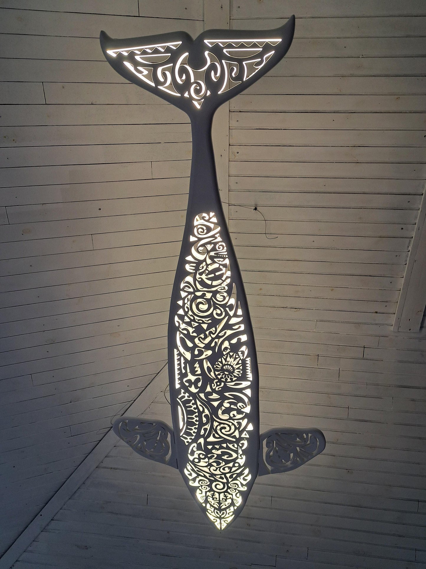 40 inches Orca wall hanging light in Maori surf style, killer whale