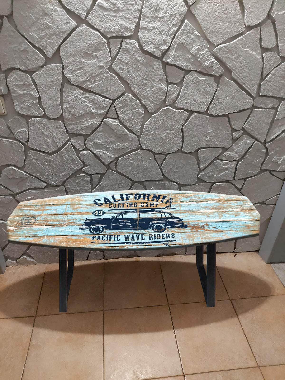 Surfboard Bench – Vintage Tourist Car Graphic