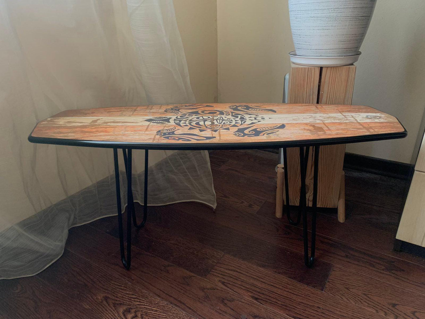 Surfboard Bench with Turtle Art – Coastal Decor, Entryway Seating