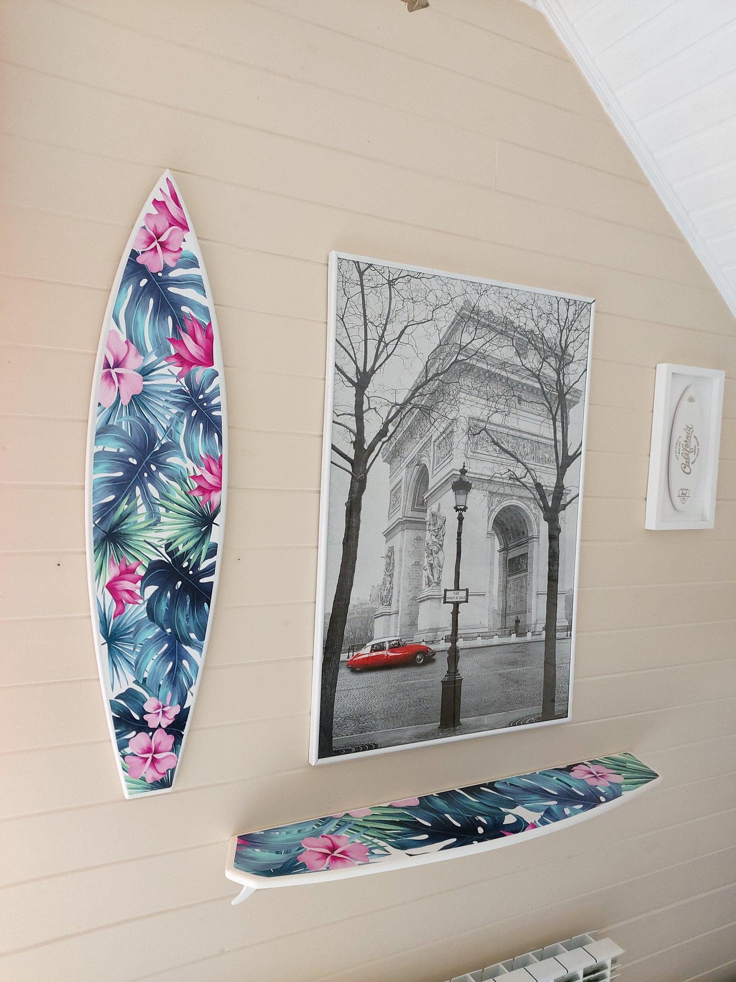Half surfboard wooden wall pendants for teenager's room decoration ( model NOELLE )