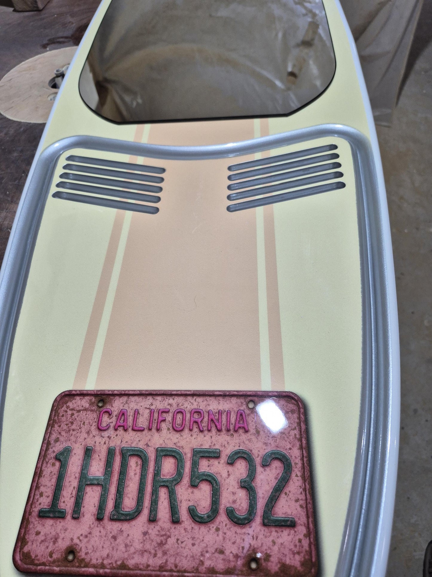 Surfboard Mirror – Vintage Car Trunk Style with Pink California Plate – Retro Surf Wall Decor