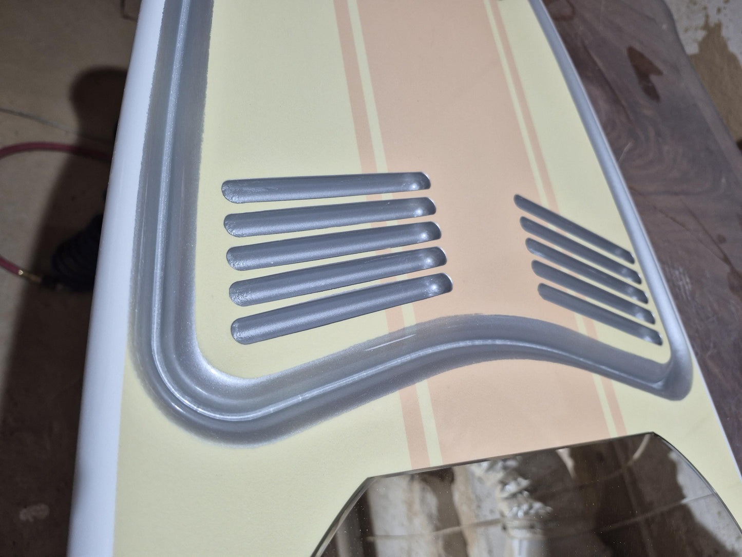 Surfboard Mirror – Vintage Car Trunk Style with Pink California Plate – Retro Surf Wall Decor