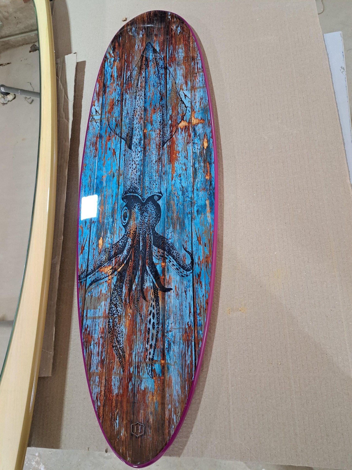 Squid Design Surfboard wall art  – Indoor/Outdoor Surfboard Sign