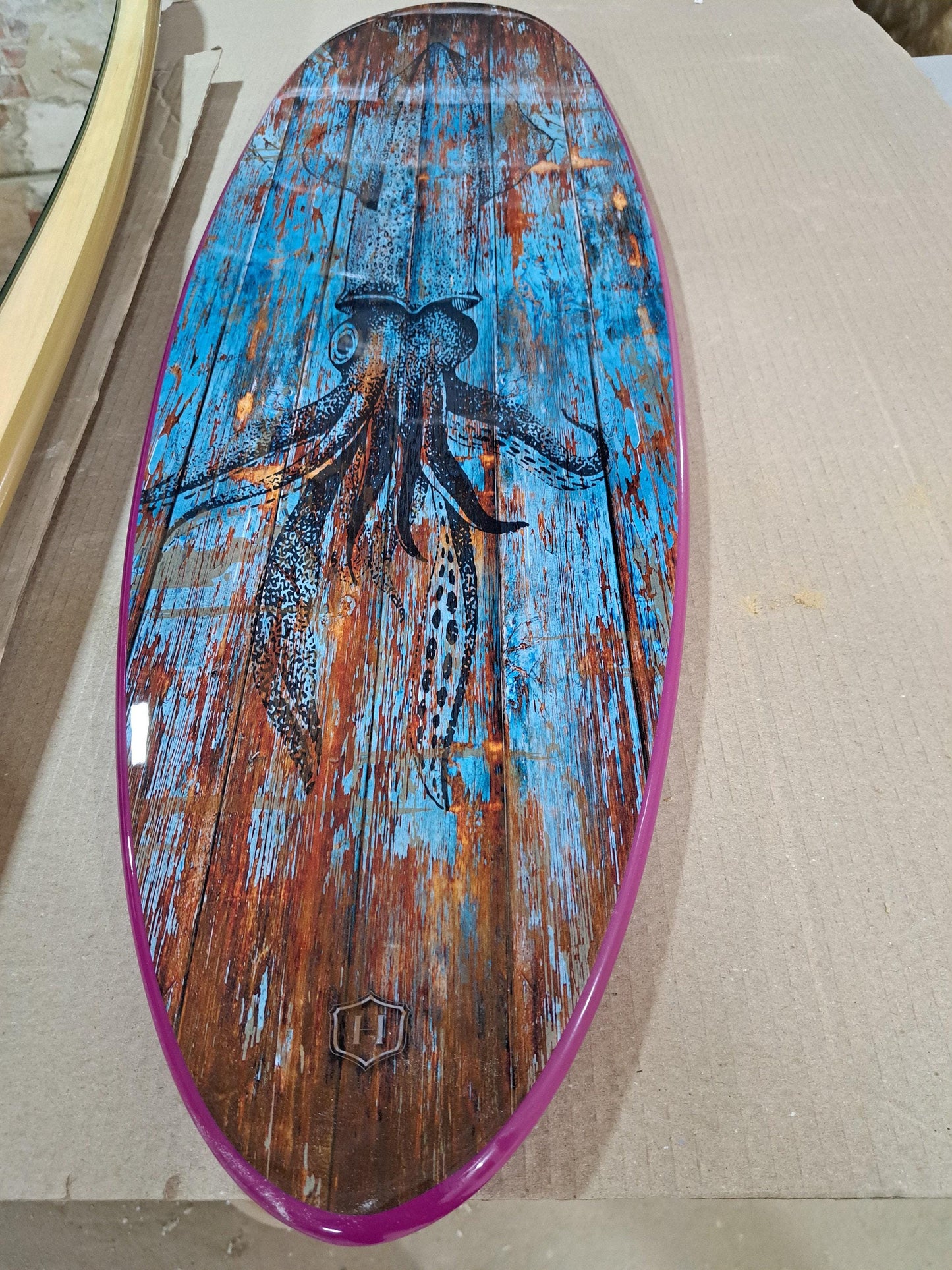 Squid Design Surfboard wall art  – Indoor/Outdoor Surfboard Sign