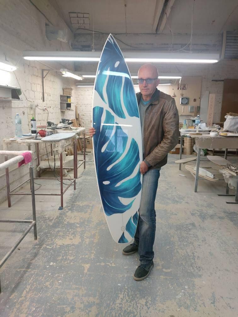 Monstera Leaf Surfboard Wall Art – Tropical Handmade Surfboard Decor for Coastal Home