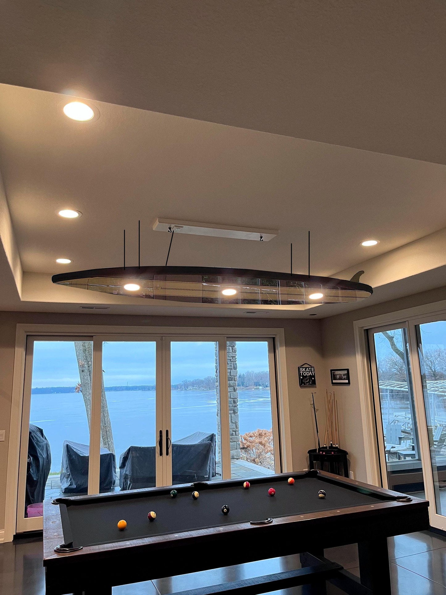 Surfboard Ceiling Light with Monstera Design for Billiard Rooms