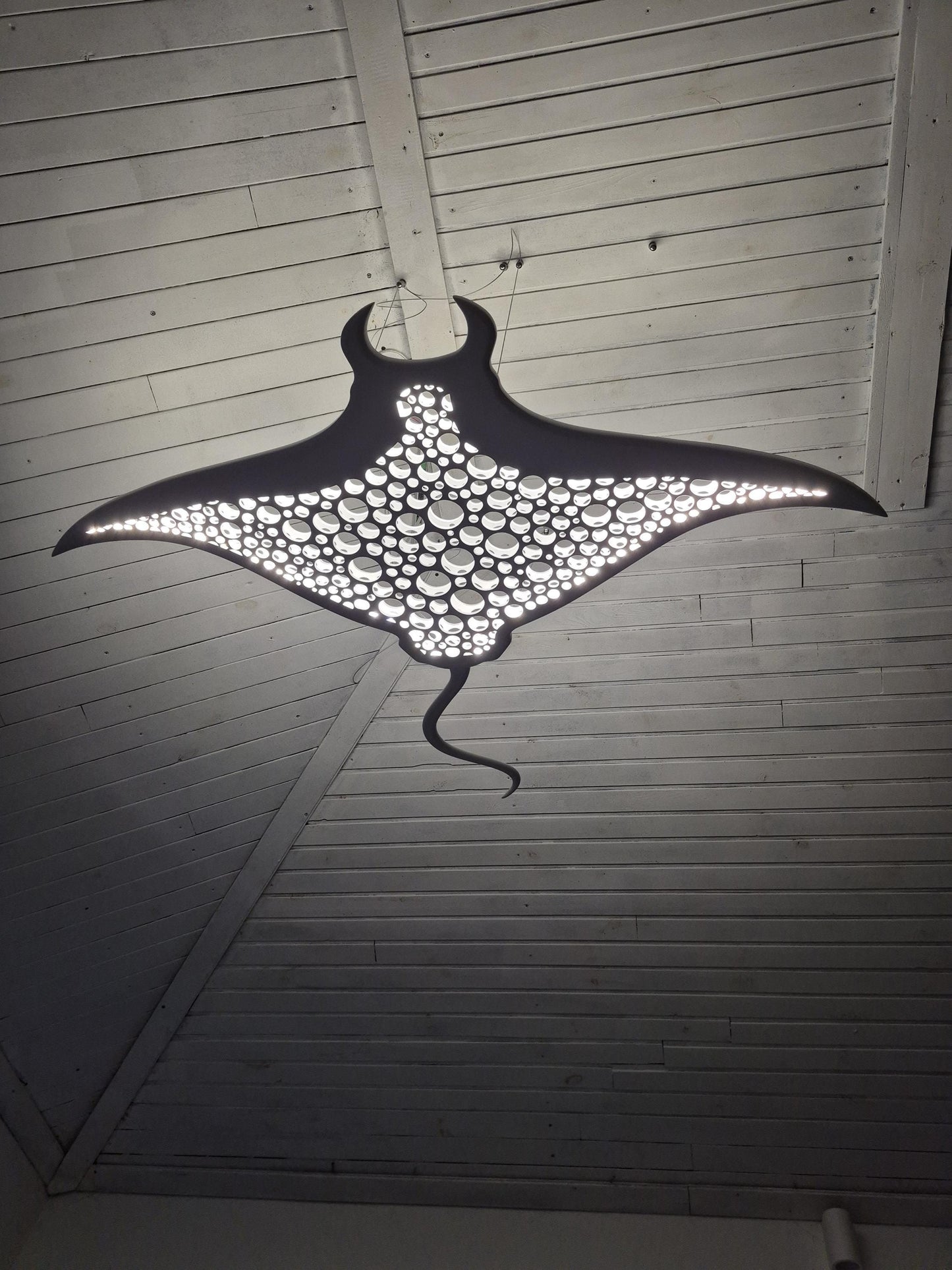 Manta Ray Ceiling Light – Ocean Sculpture LED Lamp Coastal Decor