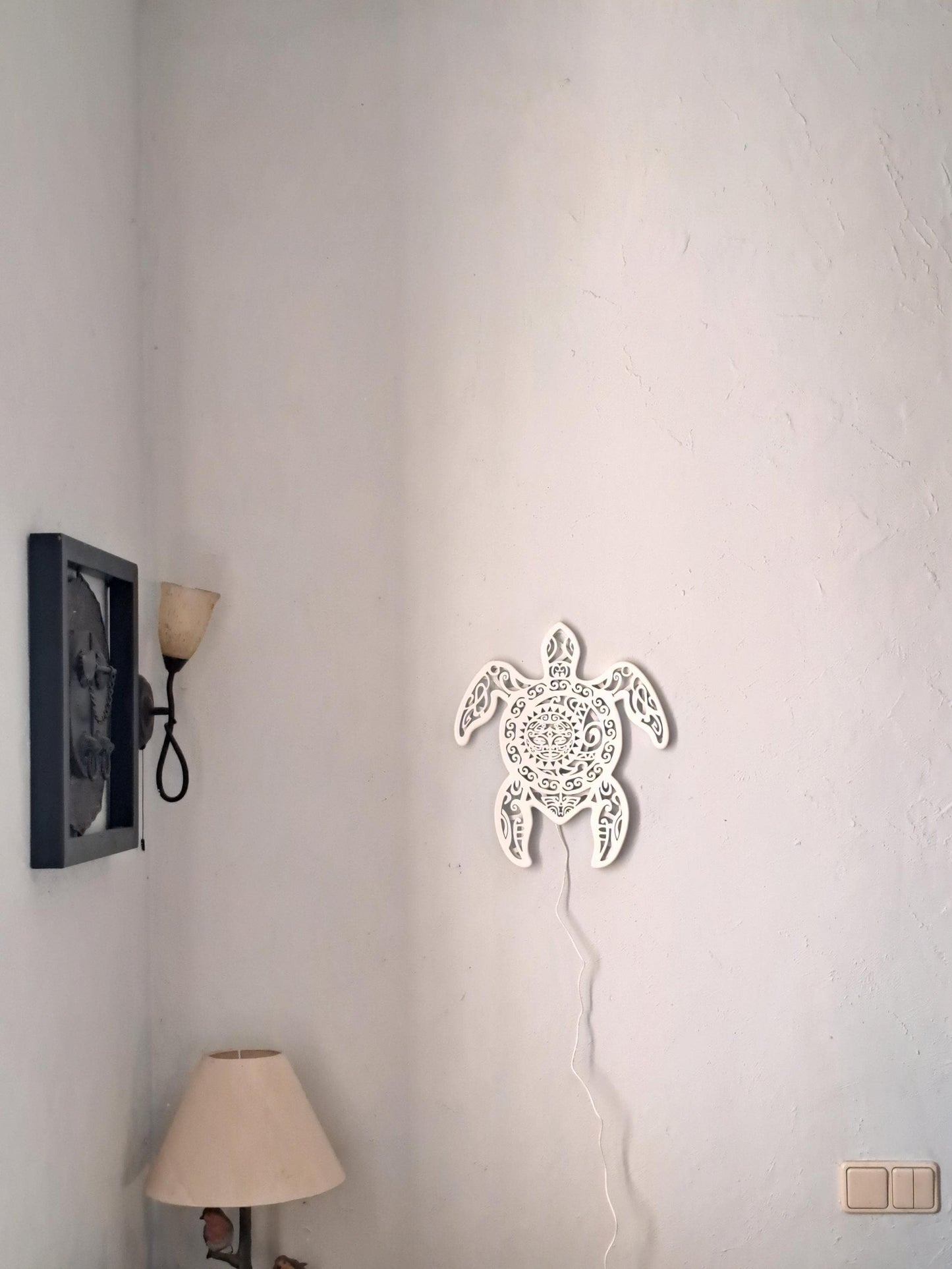 Maori Turtle LED wall lamp