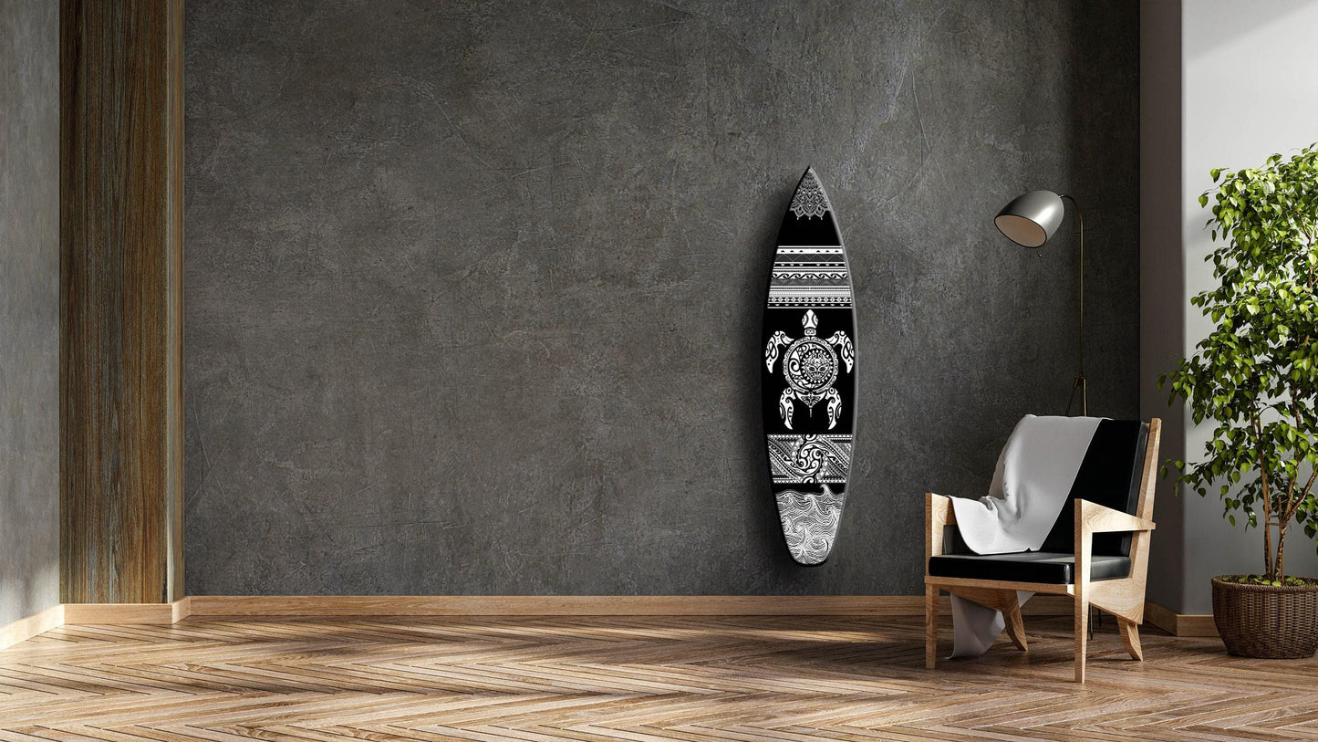 Maori Turtle Surfboard Wall Art – Tribal Coastal Decor for Bar or Home