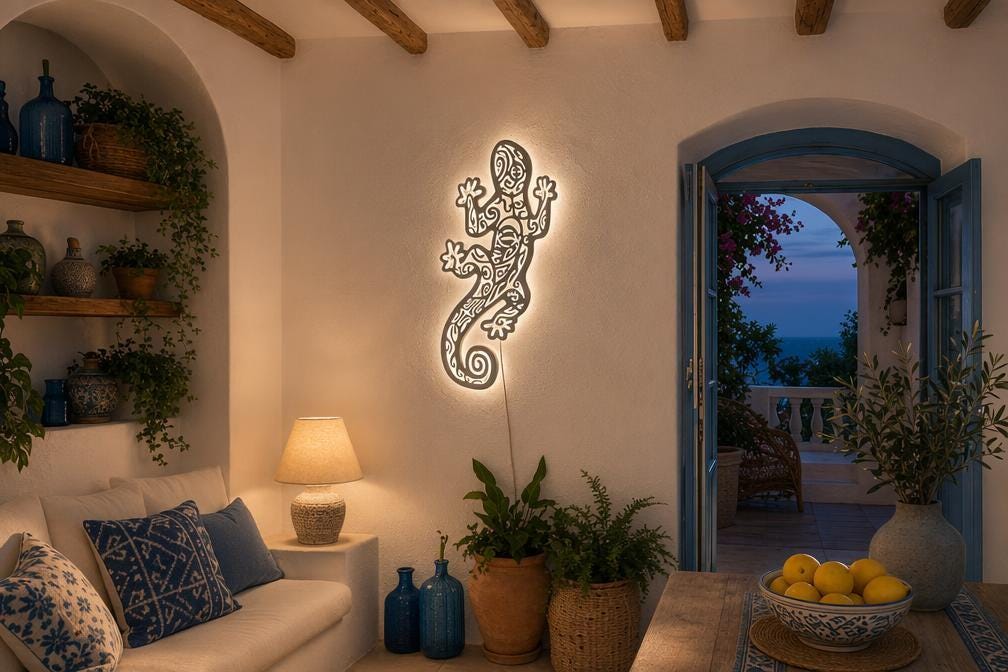 Gecko Ceiling Light – Tropical LED Wall Art