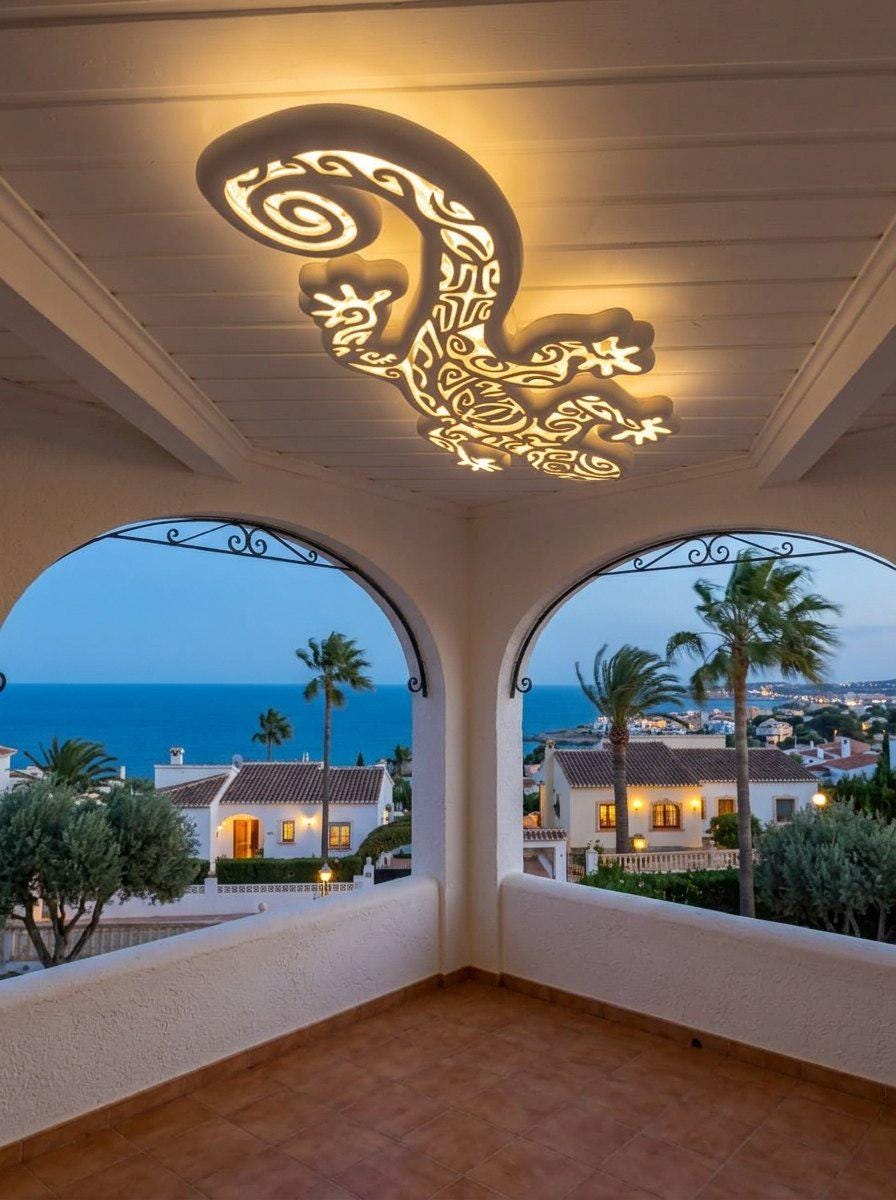 Gecko Ceiling Light – Tropical LED Wall Art