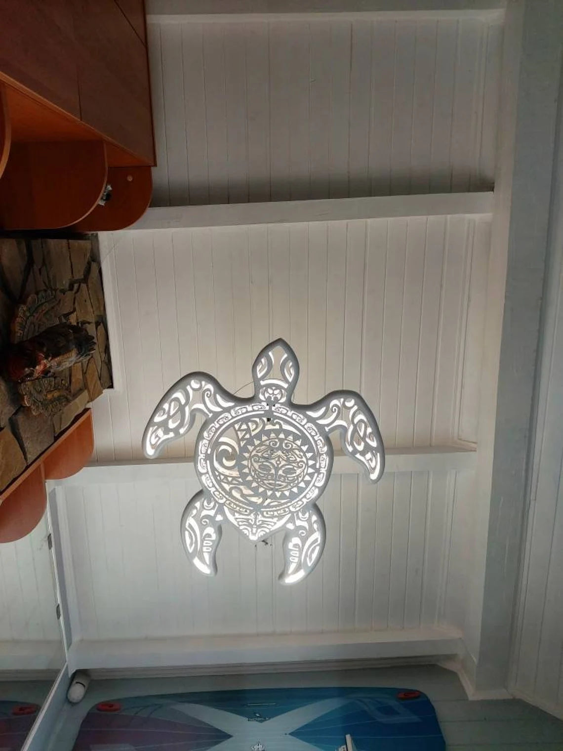 Unique Wooden Turtle Ceiling Chandelier: LED Wall Lamp in Maori Surf Style